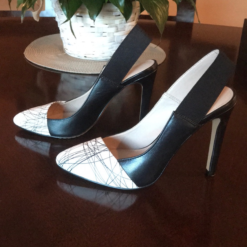 FRENCH CONNECTION ~ Maemi Pumps.